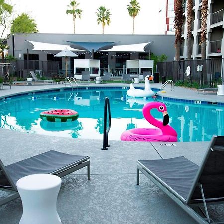 Moxy Phoenix Tempe/Asu Area Экстерьер фото