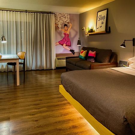 Moxy Phoenix Tempe/Asu Area Экстерьер фото