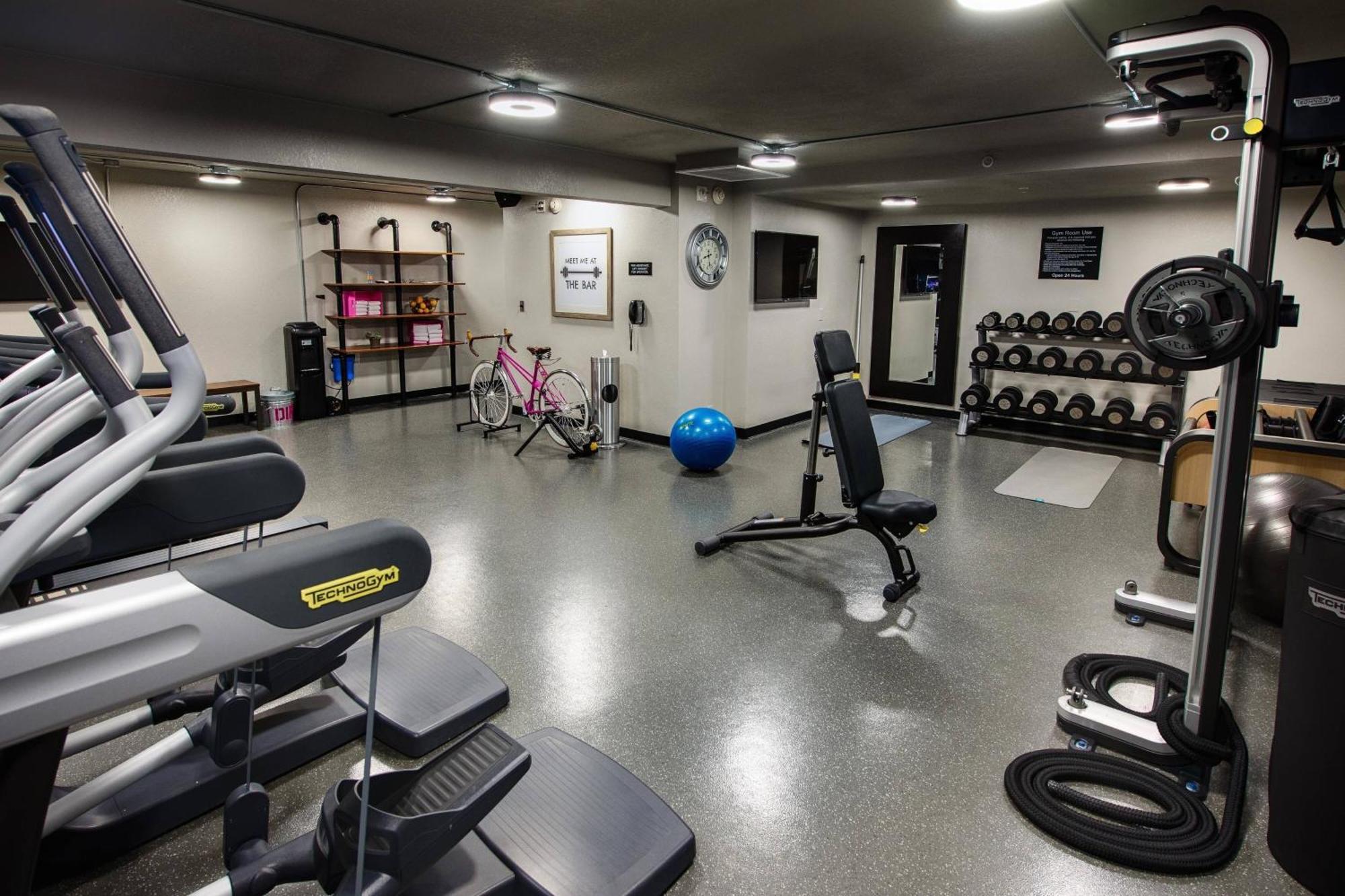 Moxy Phoenix Tempe/Asu Area Экстерьер фото