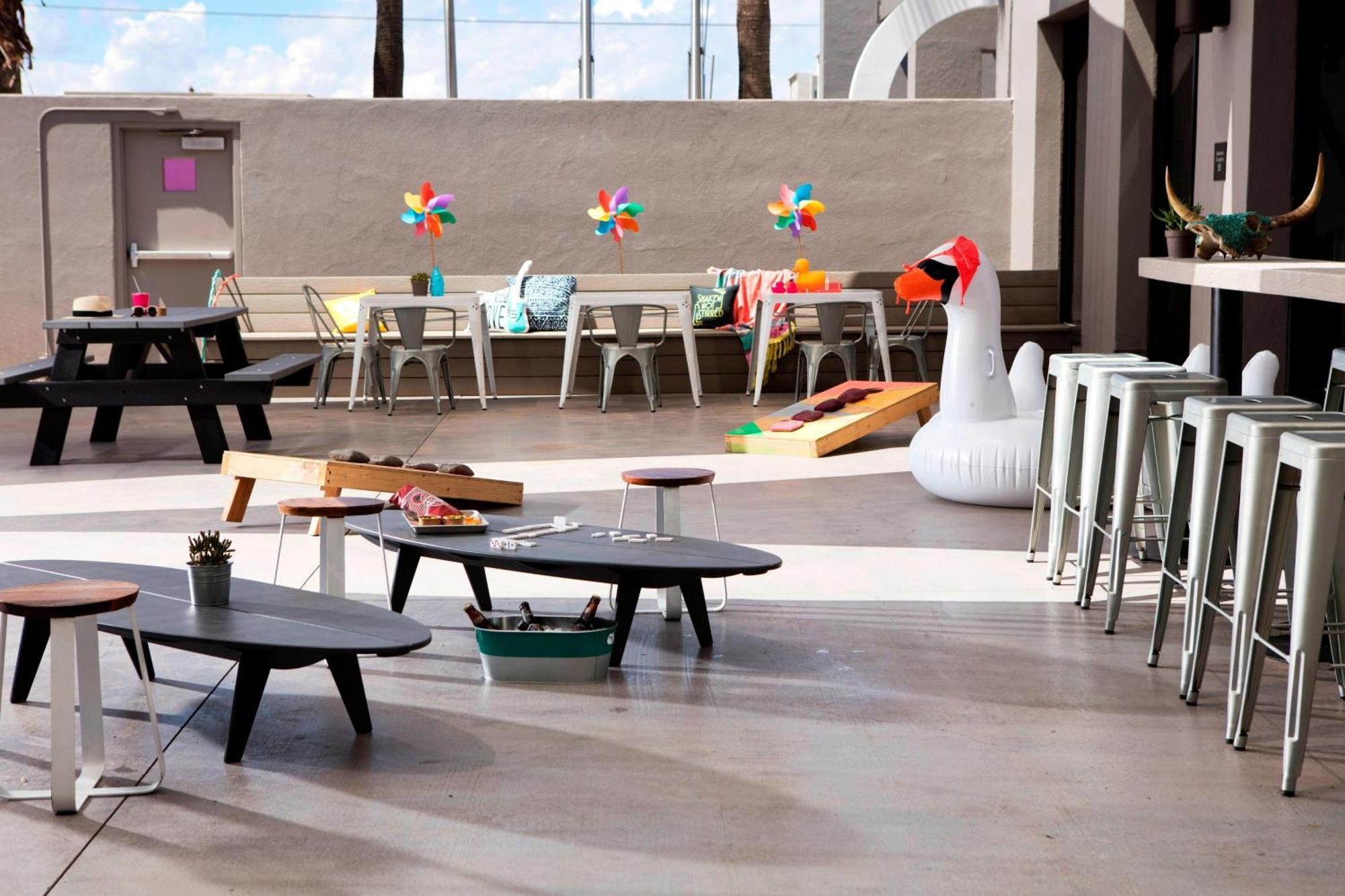 Moxy Phoenix Tempe/Asu Area Экстерьер фото