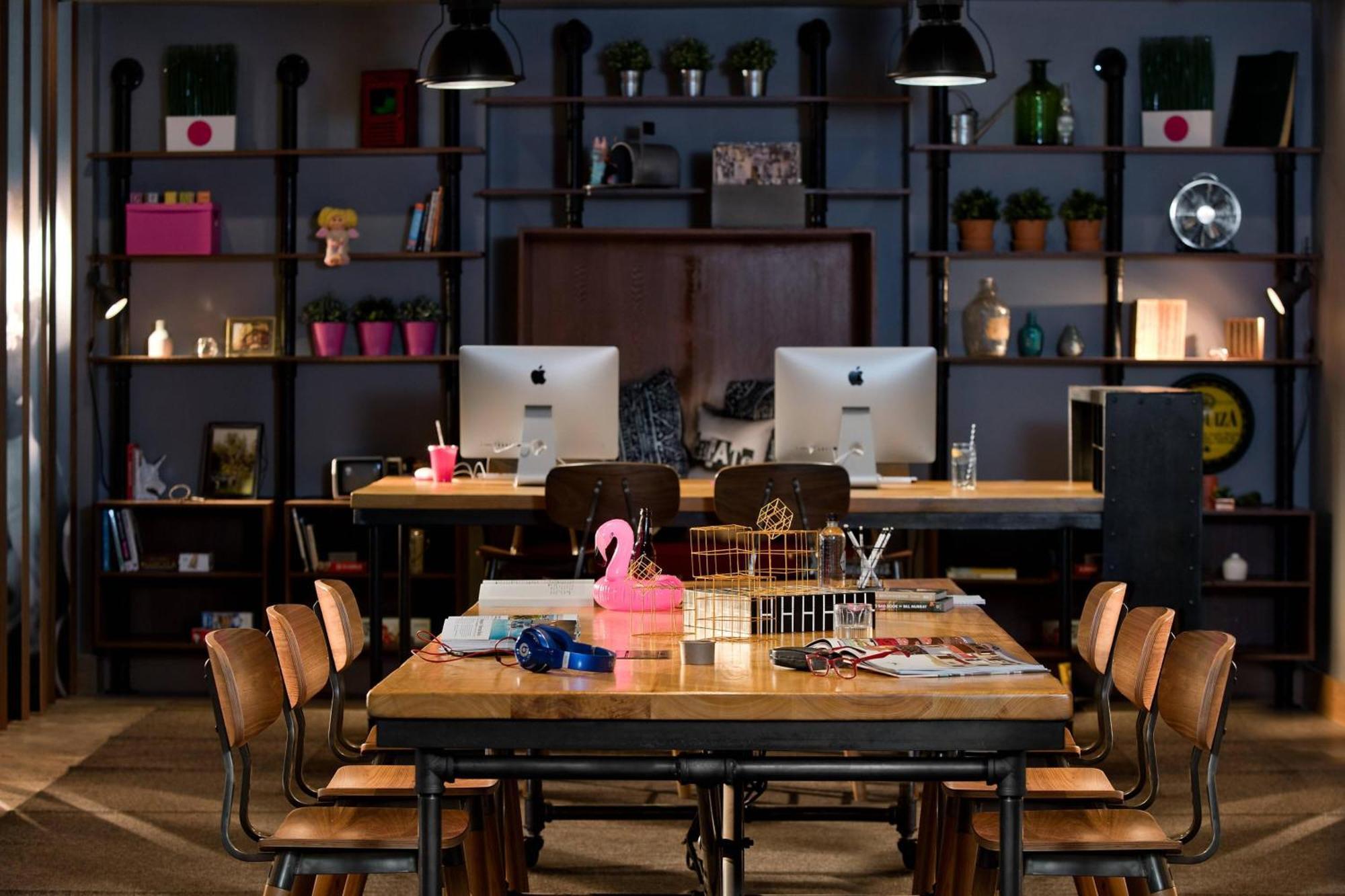 Moxy Phoenix Tempe/Asu Area Экстерьер фото
