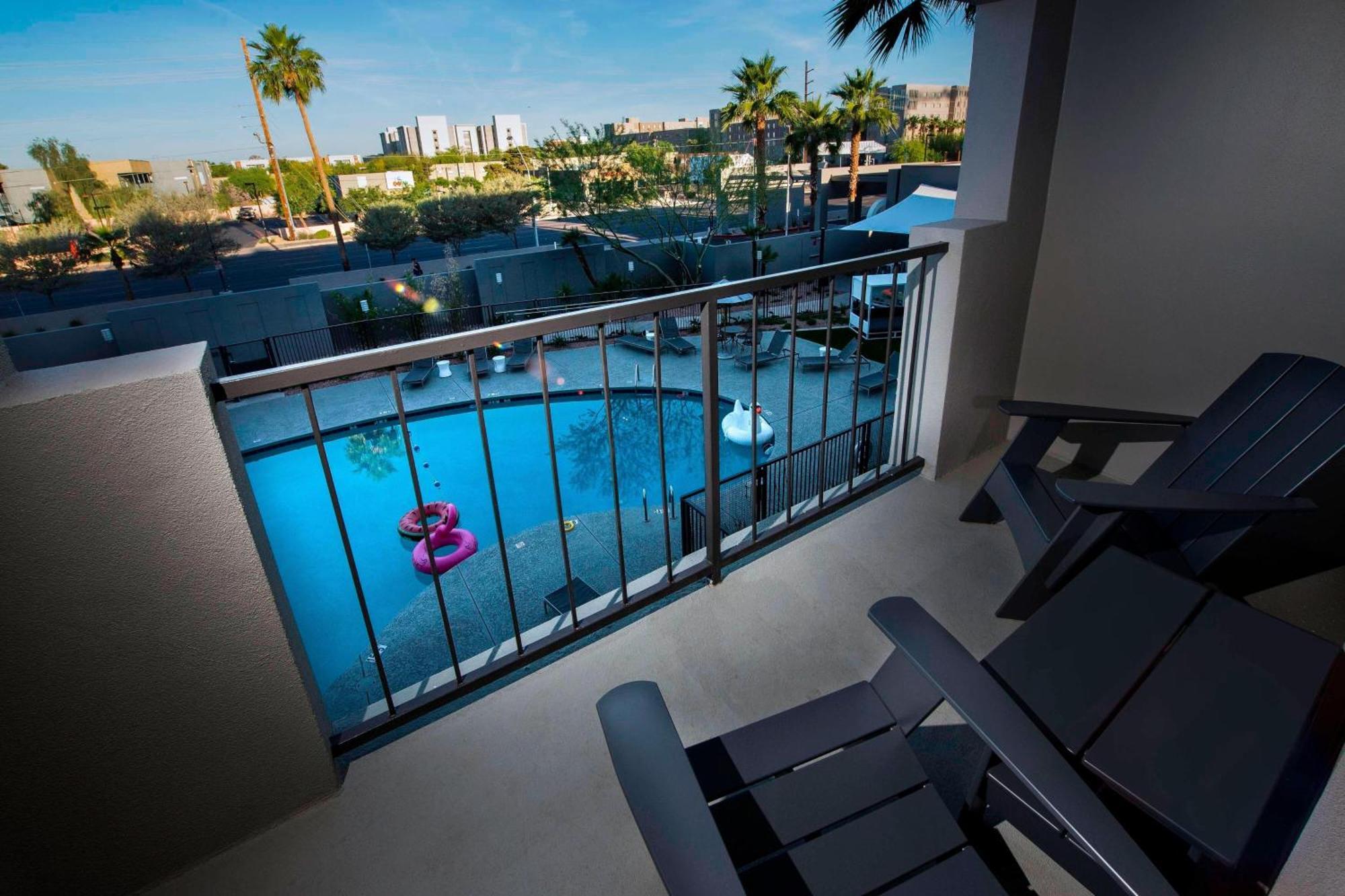 Moxy Phoenix Tempe/Asu Area Экстерьер фото