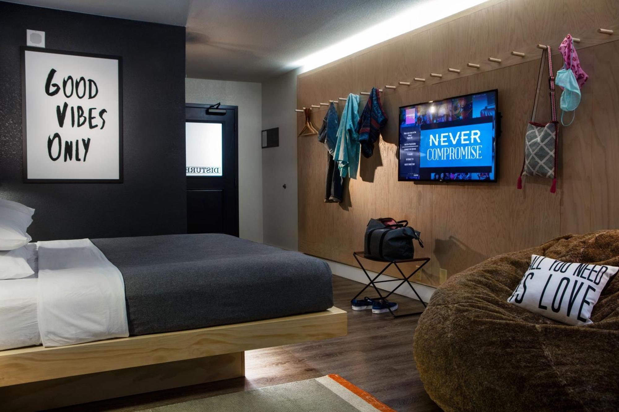 Moxy Phoenix Tempe/Asu Area Экстерьер фото