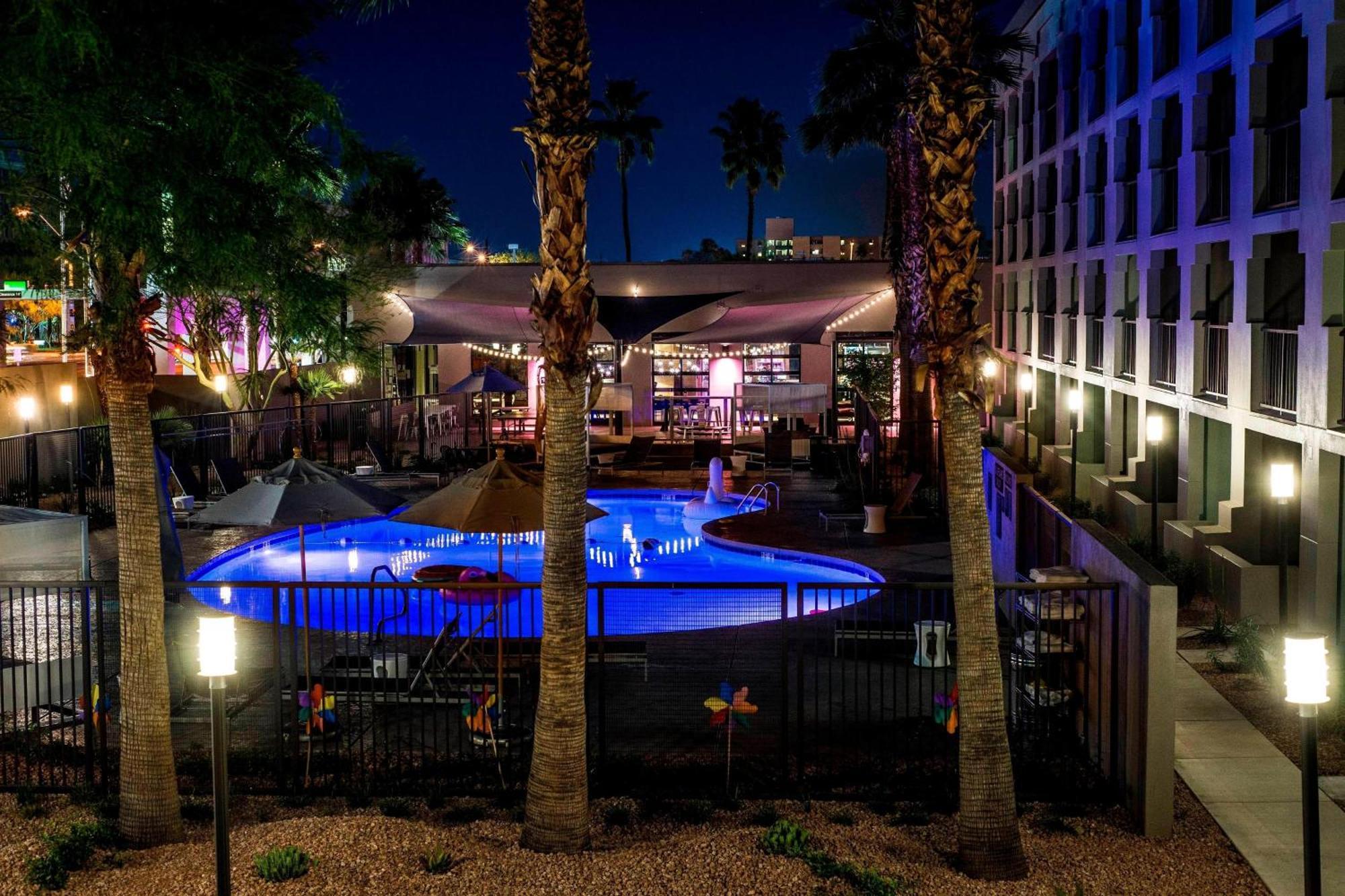 Moxy Phoenix Tempe/Asu Area Экстерьер фото