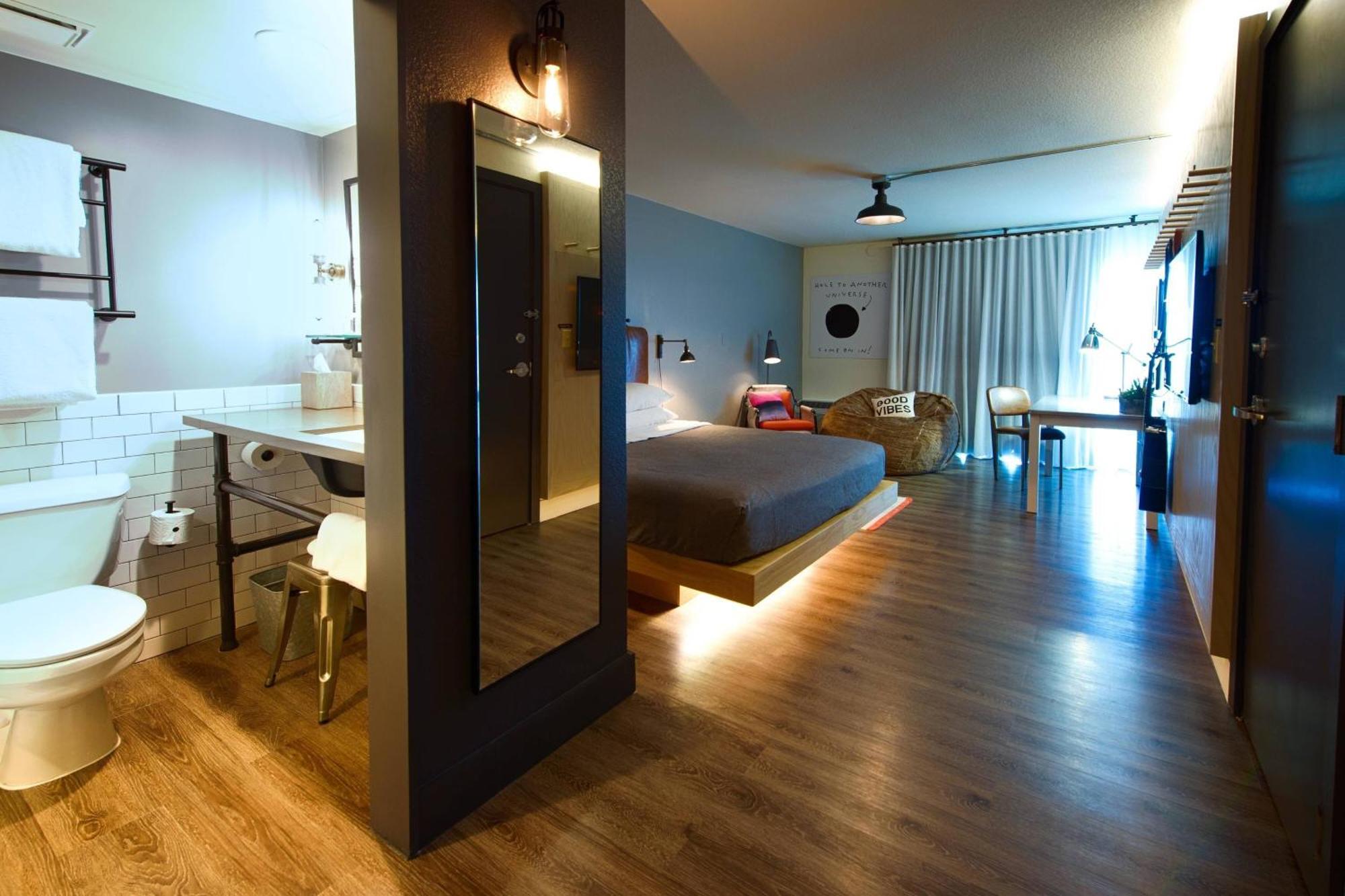 Moxy Phoenix Tempe/Asu Area Экстерьер фото