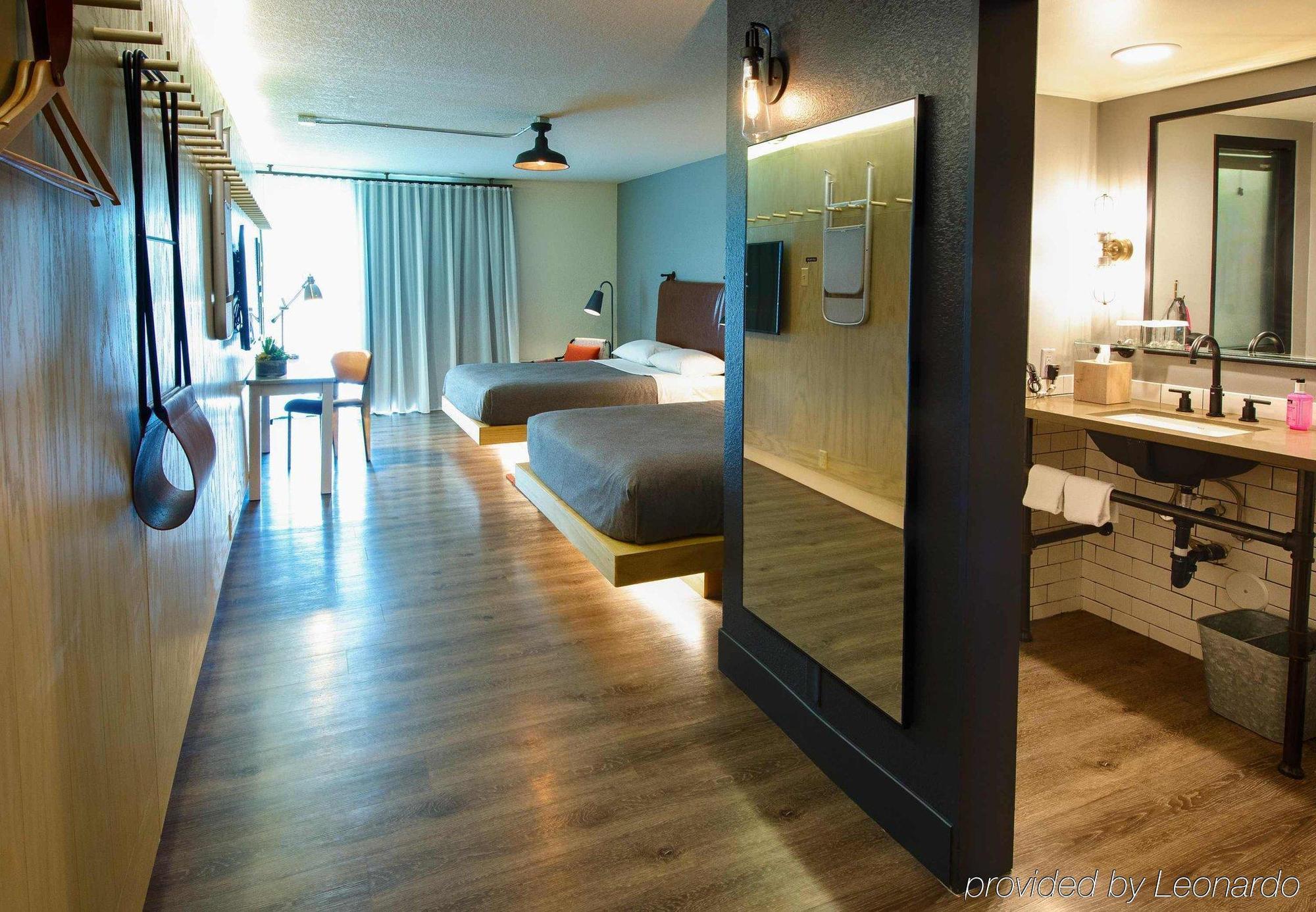 Moxy Phoenix Tempe/Asu Area Экстерьер фото