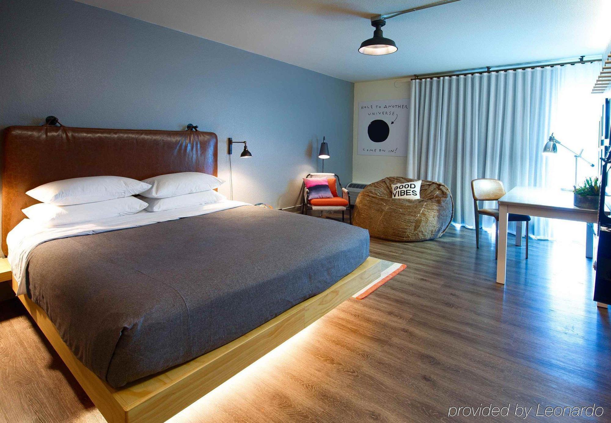 Moxy Phoenix Tempe/Asu Area Экстерьер фото