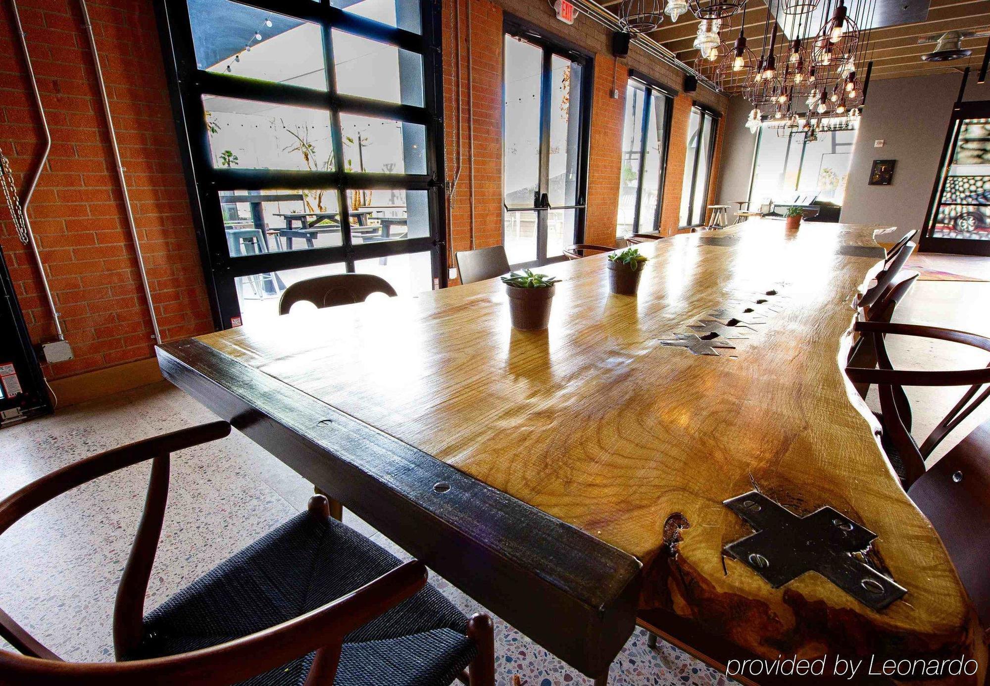 Moxy Phoenix Tempe/Asu Area Экстерьер фото