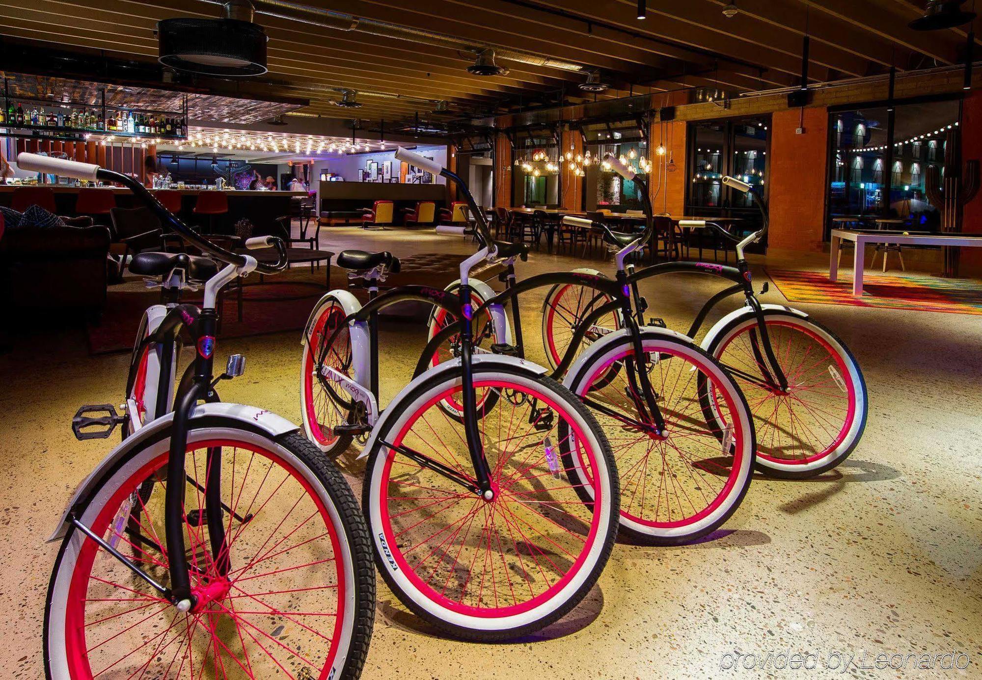 Moxy Phoenix Tempe/Asu Area Экстерьер фото