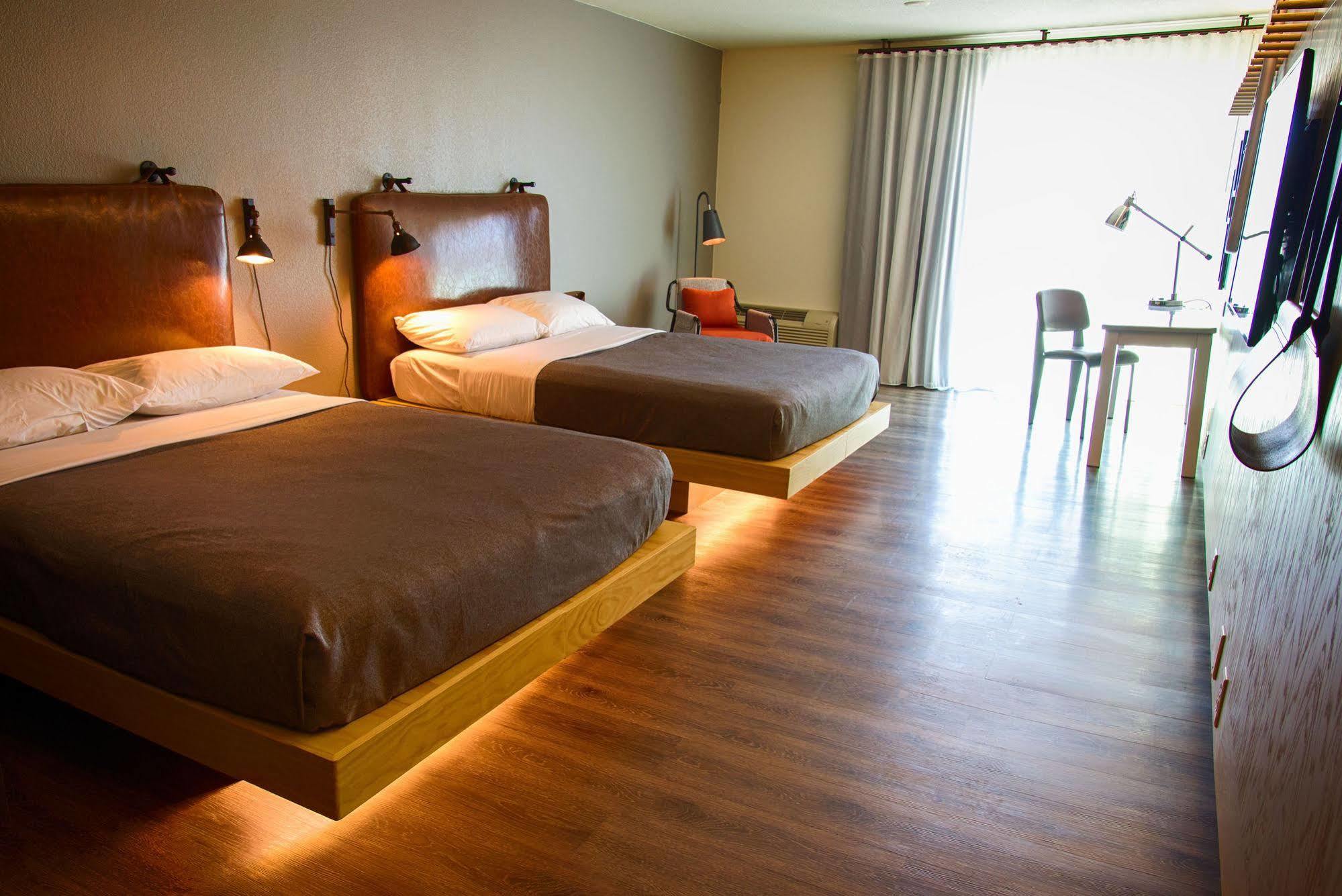 Moxy Phoenix Tempe/Asu Area Экстерьер фото